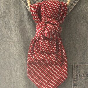 Necktie Necklace w/faux Pearl Necklace